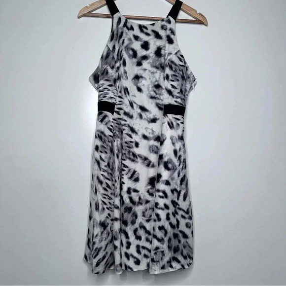 Parker Snow Leopard Print Cross Back Silk Mini Dress Size Small - Picture 1 of 6